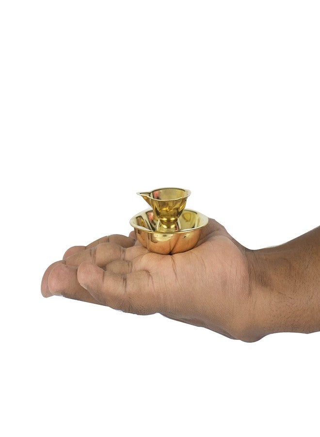 Spillbox مصباح زيتي تقليدي مصنوع يدويًا من النحاس الأصفر من Spillbox للطقوس الدينية | مصباح زيتي صغير مع طبق | مصباح آرتي ديباك لتزيين معبد المنزل | هدية ديوالي ديبام (1) - مصباح زهرة اللوتس - Image 4